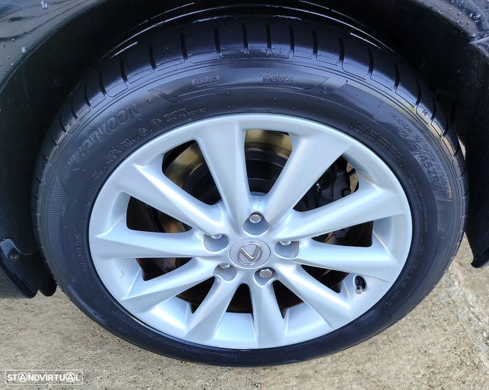 Lexus IS 220 d Luxury 2D - 9