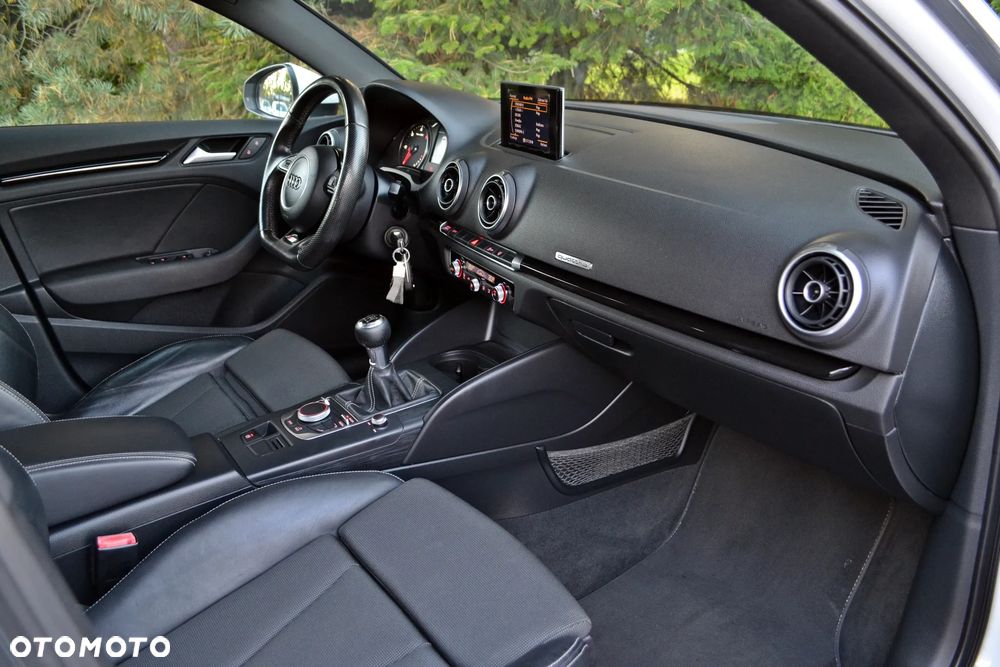 Audi A3 Sportback 2.0 TDI quattro S line Sportpaket - 23