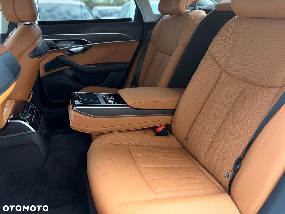 Audi A8 - 19