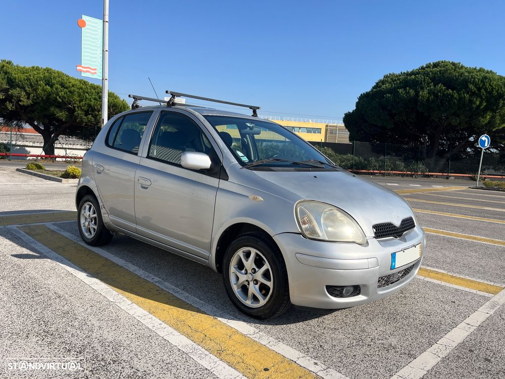 Toyota Yaris 1.0 SE - 4
