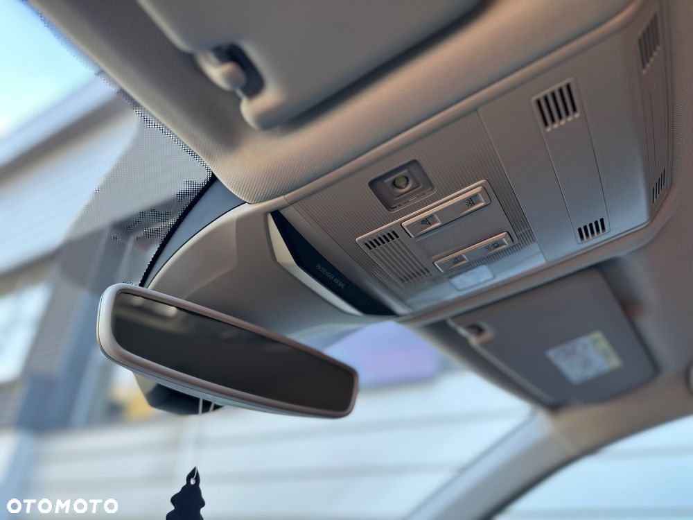 Volkswagen T-Roc 1.5 TSI GPF ACT IQ Drive DSG - 23