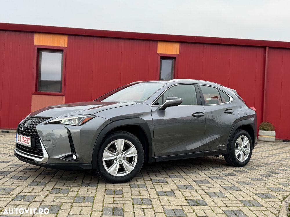 Lexus UX 250h FWD Business - 12