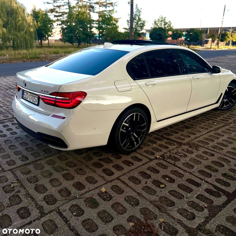 BMW Seria 7 740Li - 6