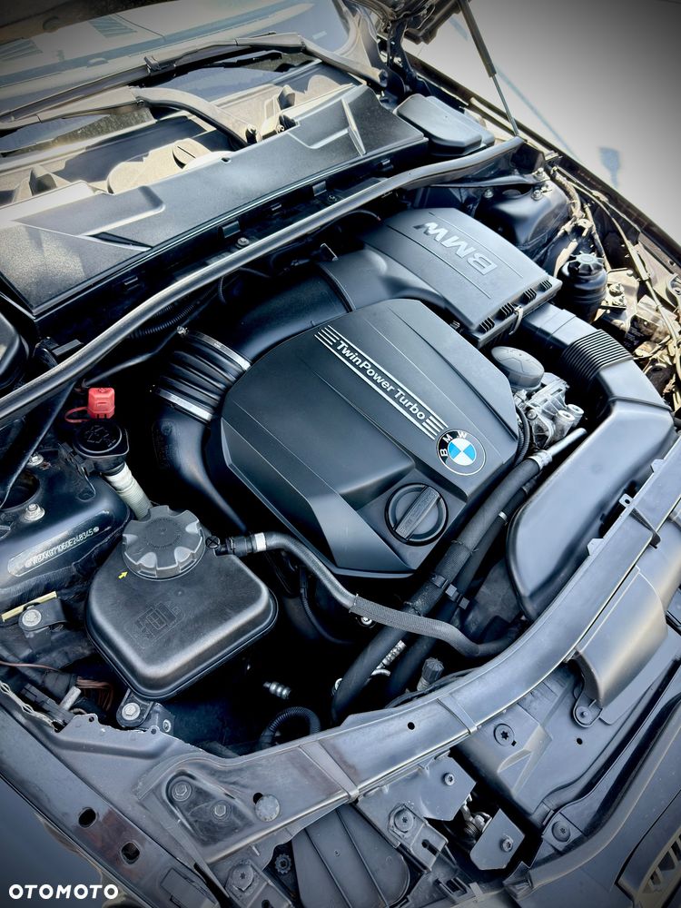 BMW Seria 3 335i - 26