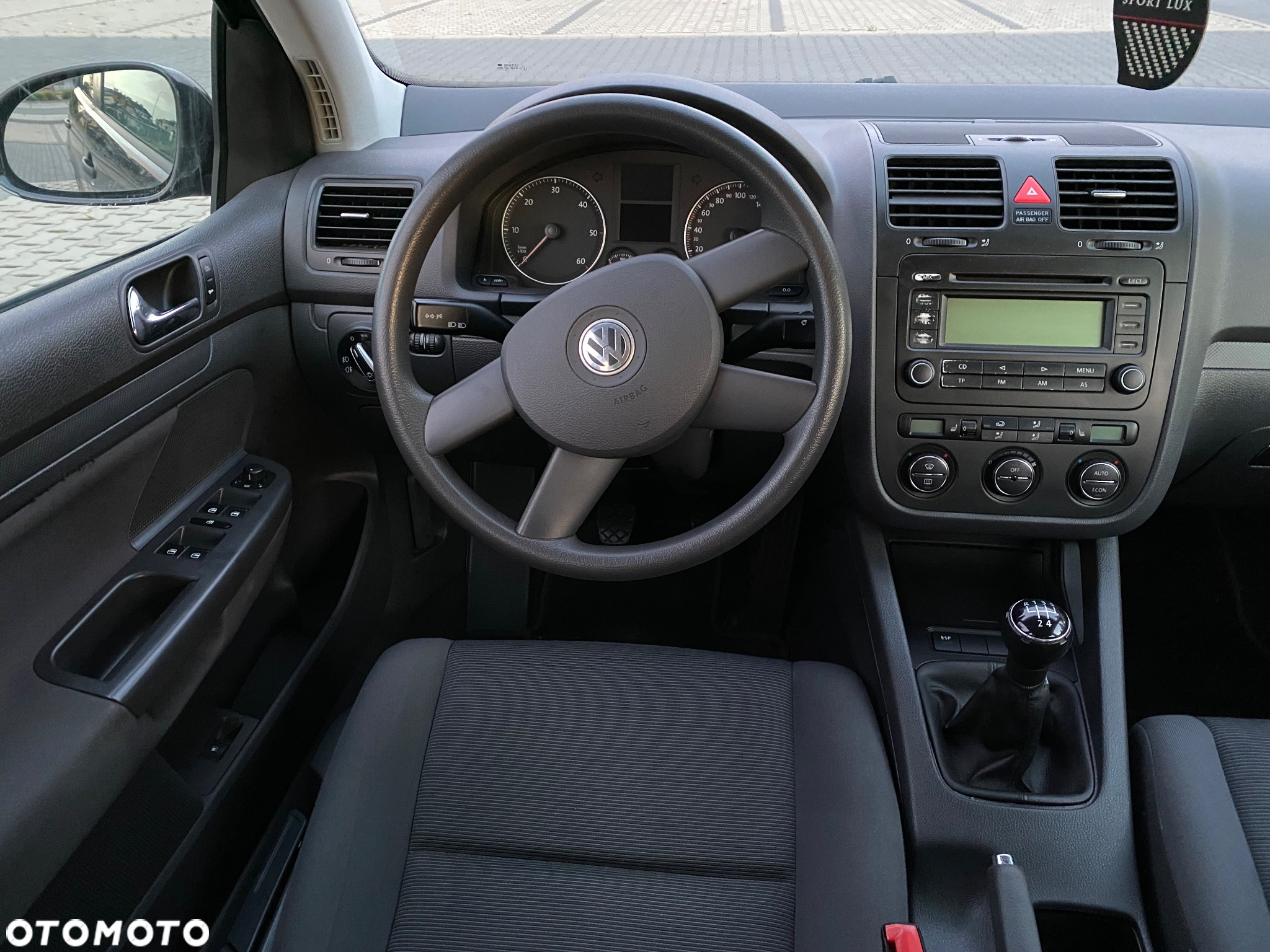 Volkswagen Golf - 9