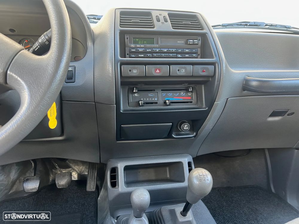 Ford Maverick 2.7 TD GLX - 19