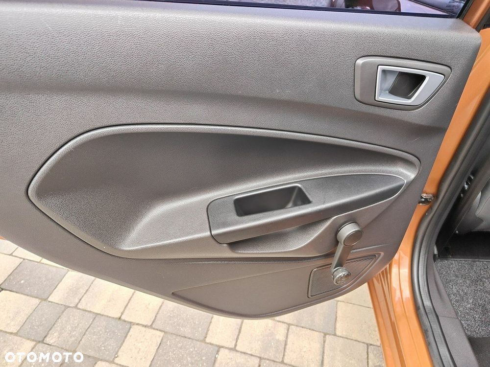 Ford Fiesta - 27