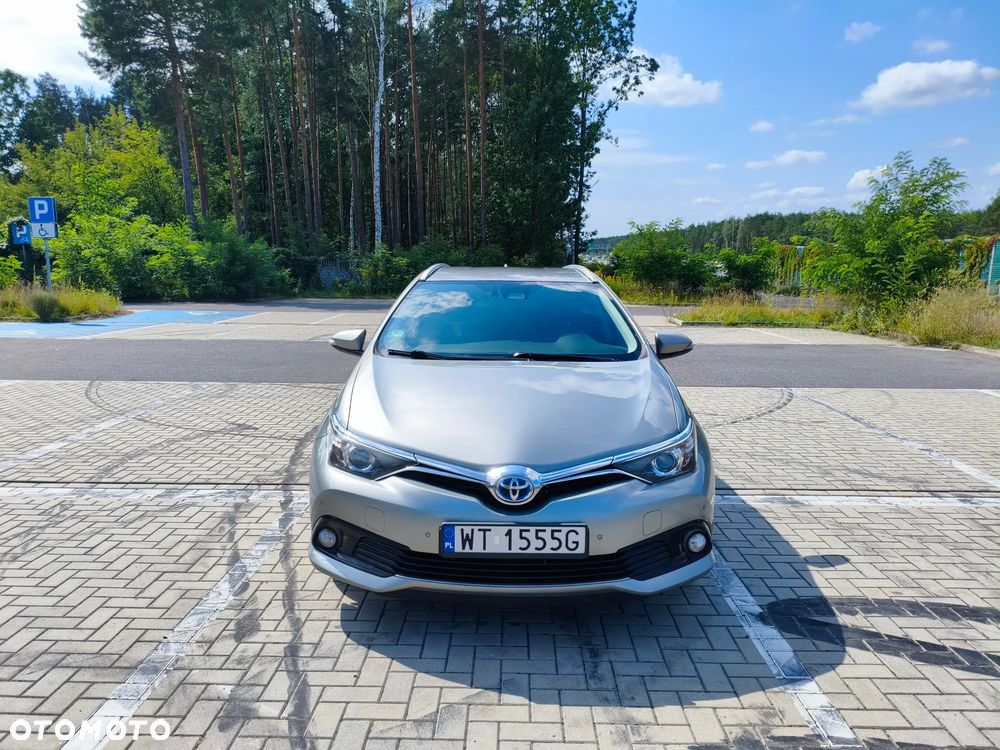 Toyota Auris Hybrid 135 Prestige - 5