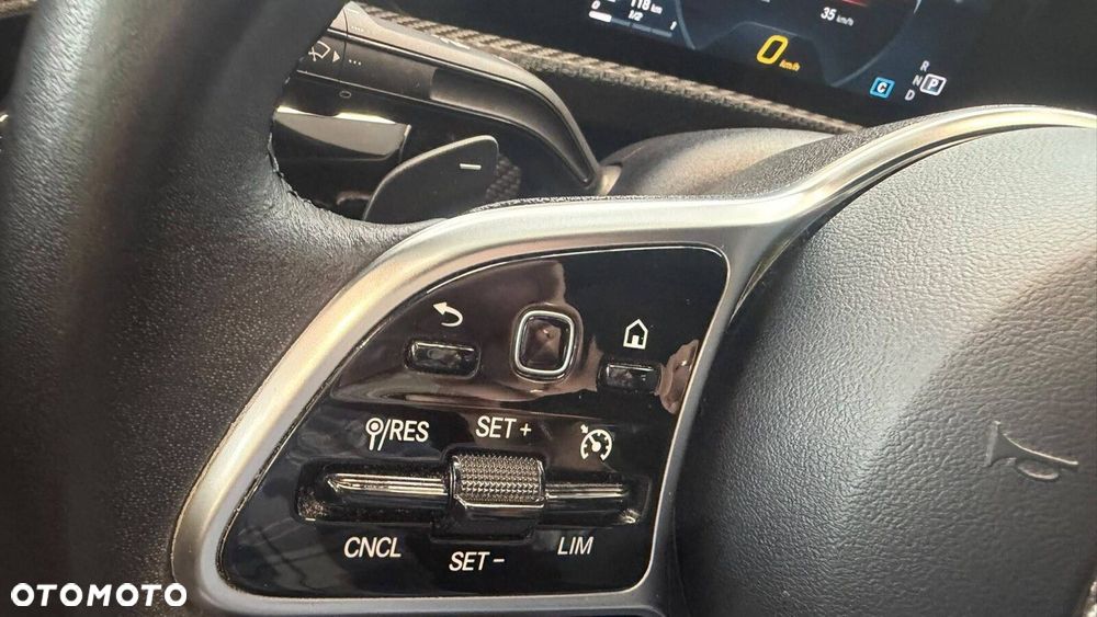 Mercedes-Benz CLA - 26