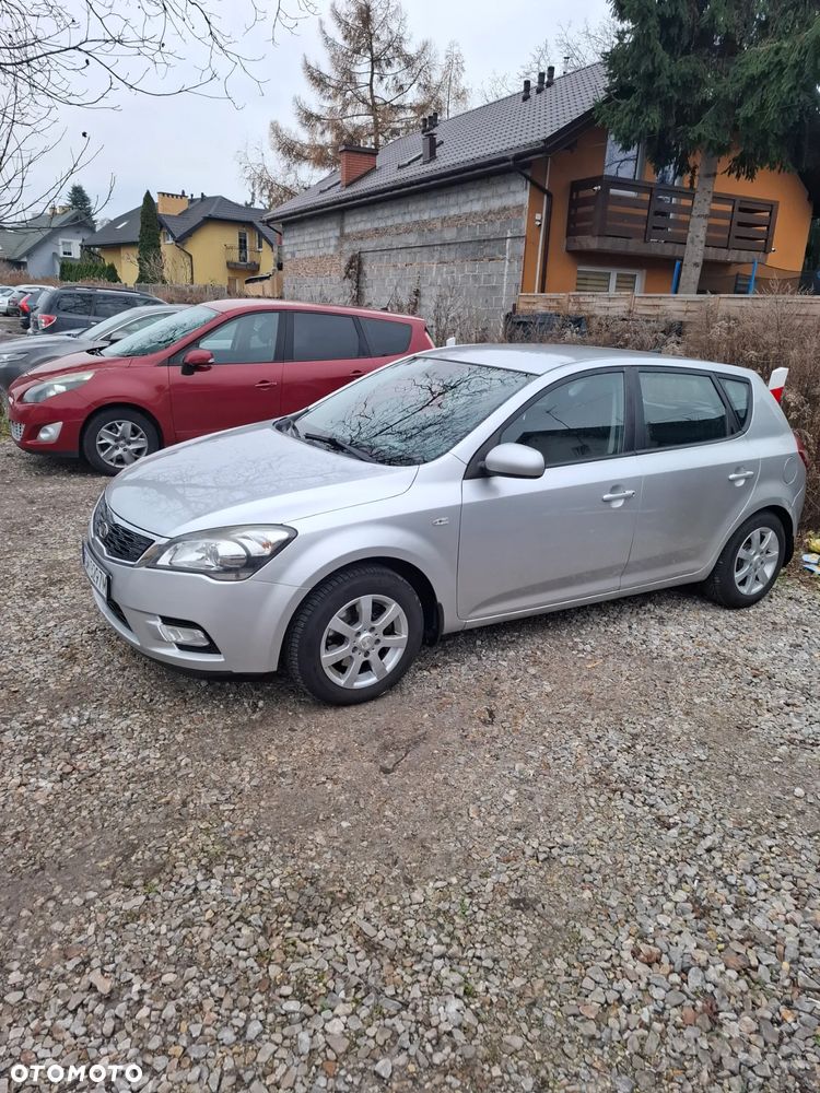 Kia Ceed - 2