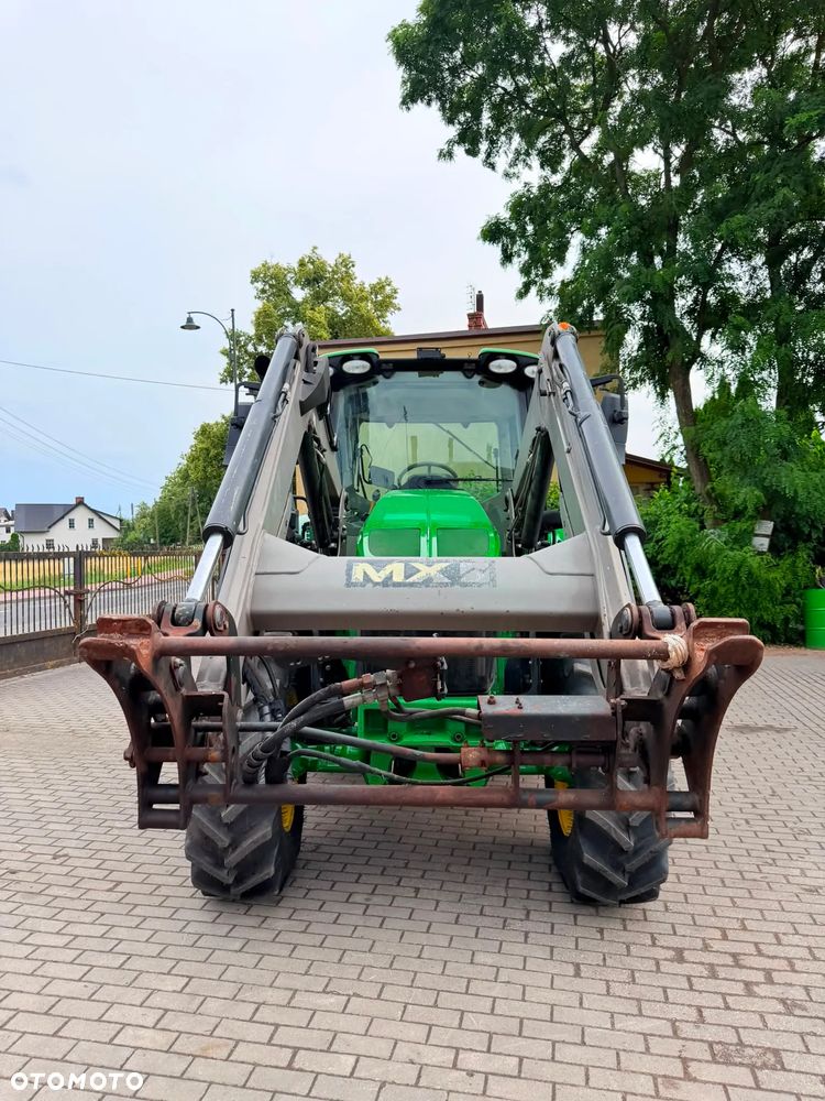John Deere 6100M - 26