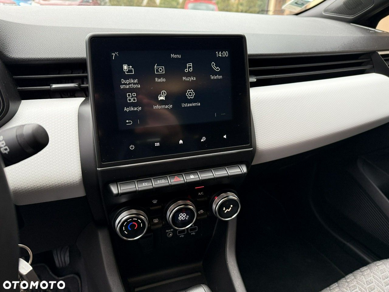 Renault Clio - 17