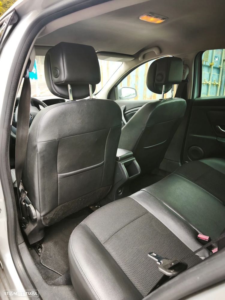 Renault Mégane 1.5 dCi Dynamique - 4