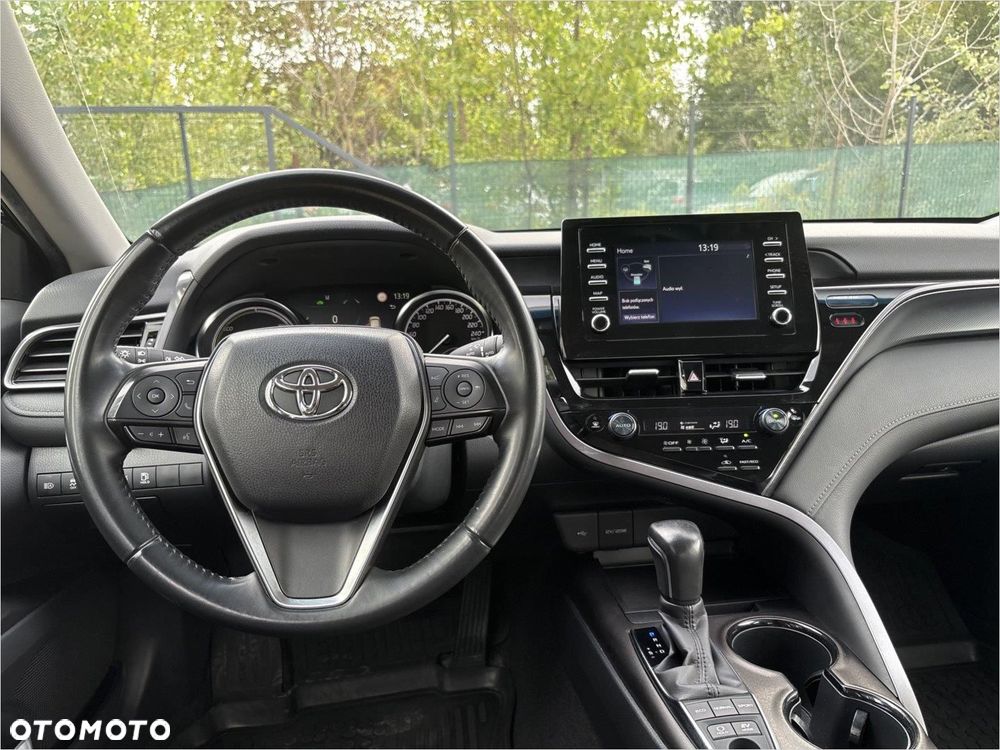 Toyota Camry 2.5 Hybrid Comfort CVT - 12