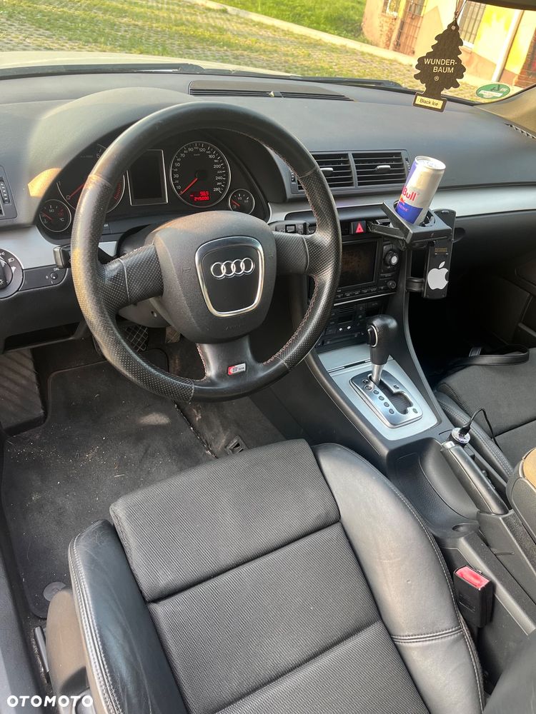 Audi A4 Avant - 9