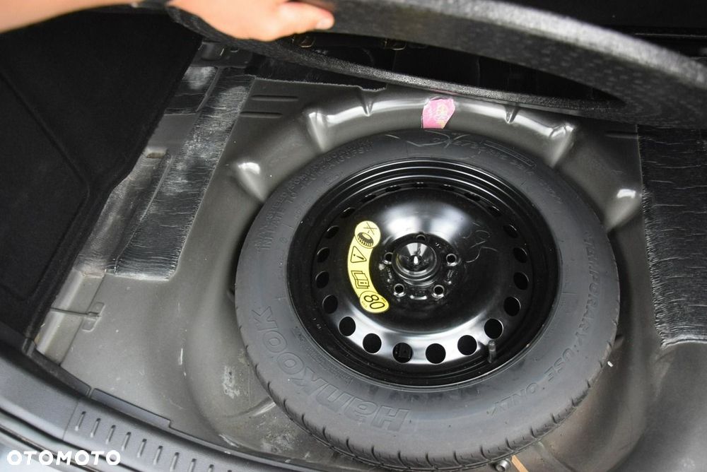 Ford Focus 1.5 EcoBlue Start-Stopp-System ST-LINE STYLE - 24