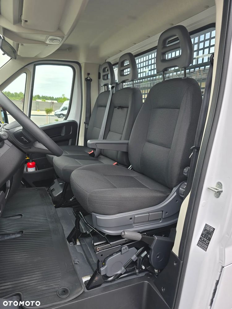 Fiat DUCATO MAXI 1435Kg Ładownoś 8-PALET 140KM SALON PL 50 Tyś Km SERWIS DO OSTANIEGO Km STAN JAK NOWY TEMPOMAT KLIMA RADION DOTYKOWE OPONY ZIMA LATO - 34