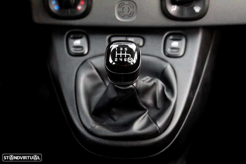 Fiat Panda 1.0 Hybrid City Cross - 19