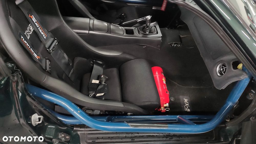 Mazda MX-5 1.9i 16V - 19