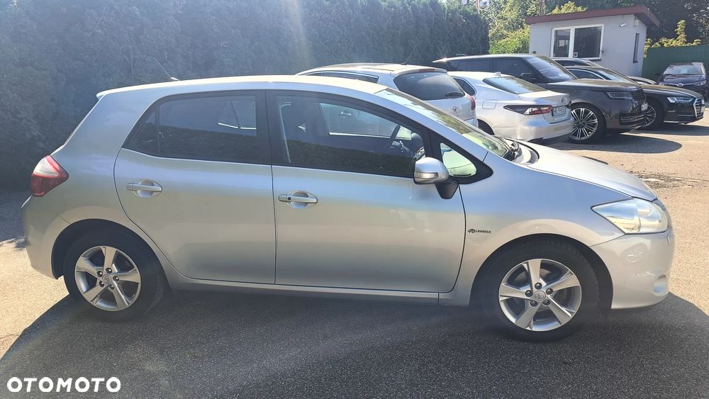 Toyota Auris 1.6 MultiMode Executive - 16