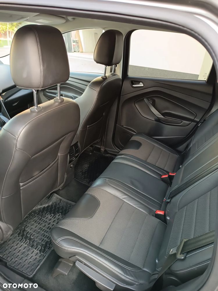 Ford Kuga 2.0 TDCi 4WD Titanium - 20