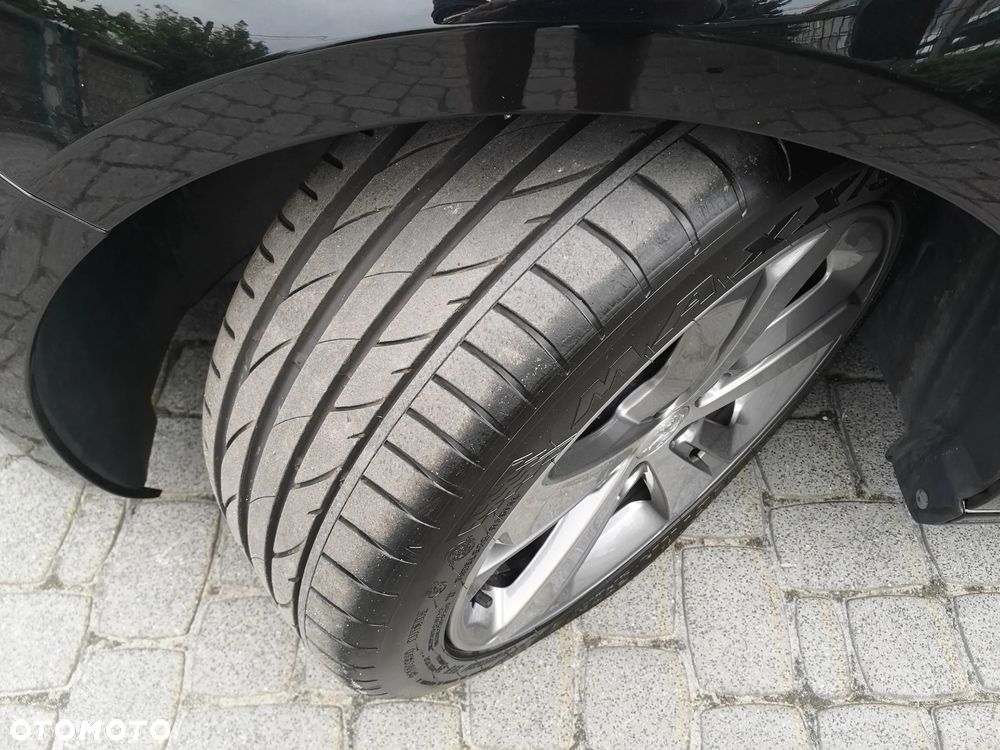 Peugeot 308 PureTech 130 GPF EAT8 Stop & Start Allure Business-Paket - 37