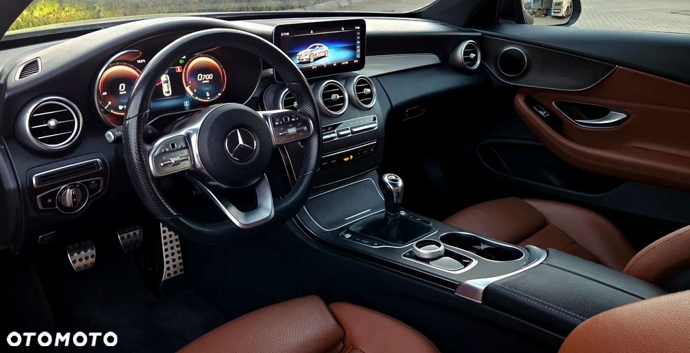 Mercedes-Benz Klasa C 180 AMG Line - 10
