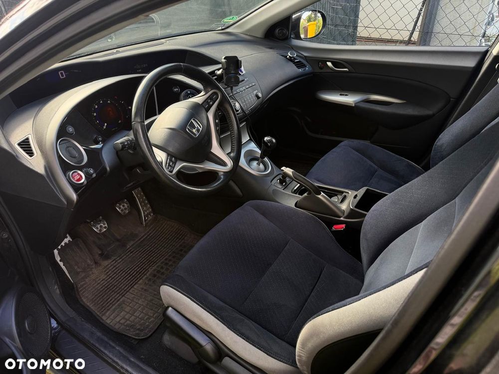 Honda Civic 1.8i-VTEC Sport - 14