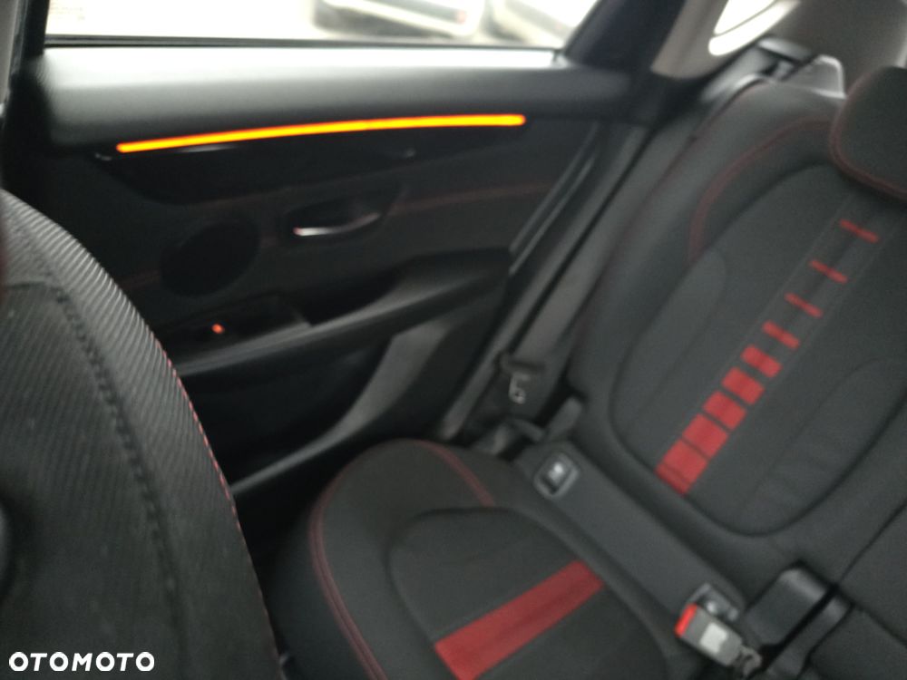 BMW Seria 2 216d Sport Line - 9