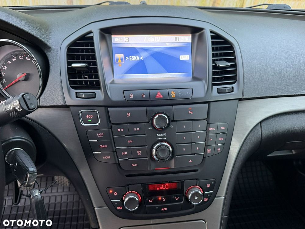 Opel Insignia - 18