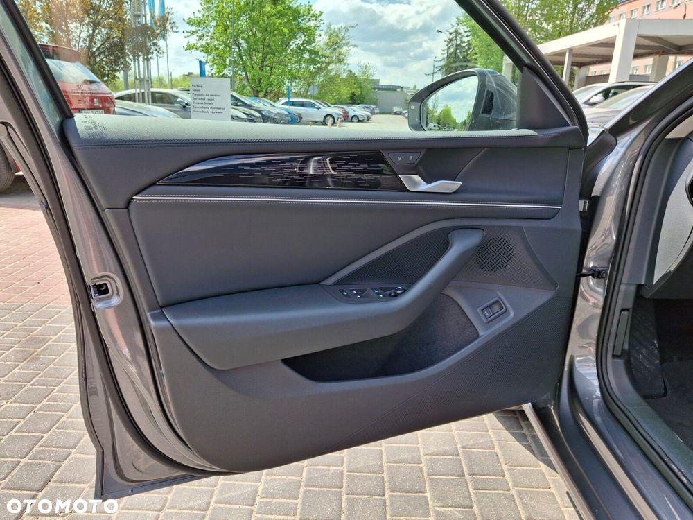 Volkswagen Passat - 10