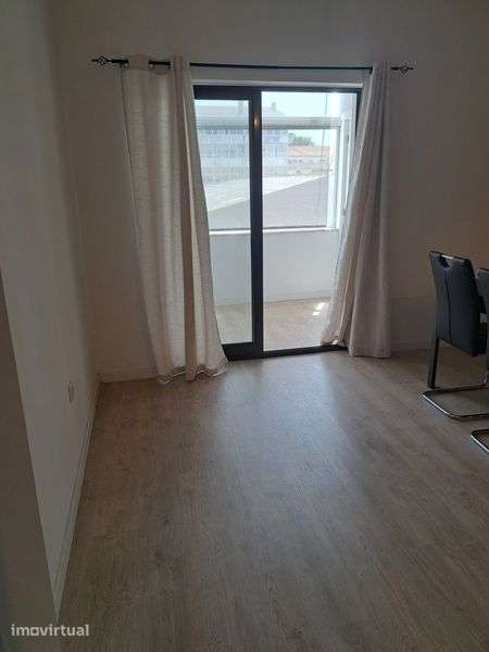 Vende se 50% do imovel - Grande imagem: 4/12
