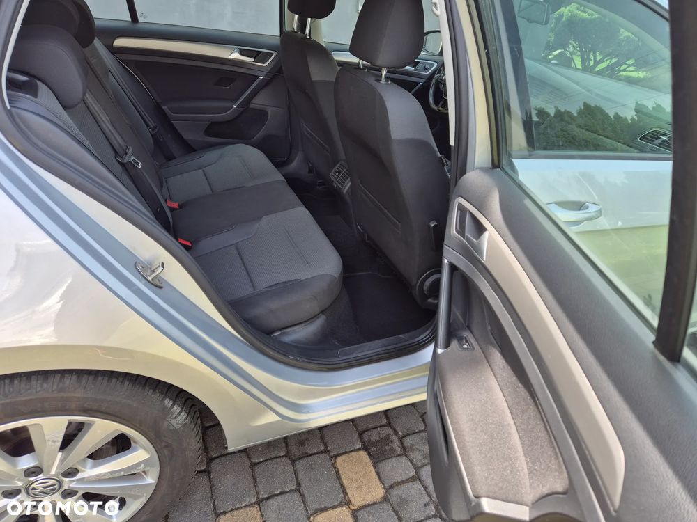 Volkswagen Golf 1.0 TSI BlueMotion Comfortline - 12