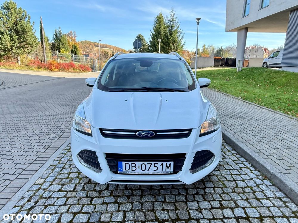 Ford Kuga 1.5 EcoBoost 2x4 Titanium - 2