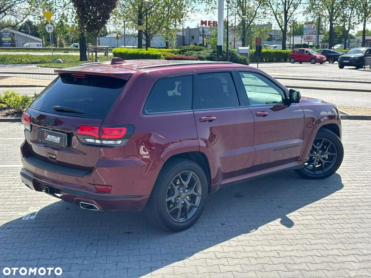 Jeep Grand Cherokee - 8