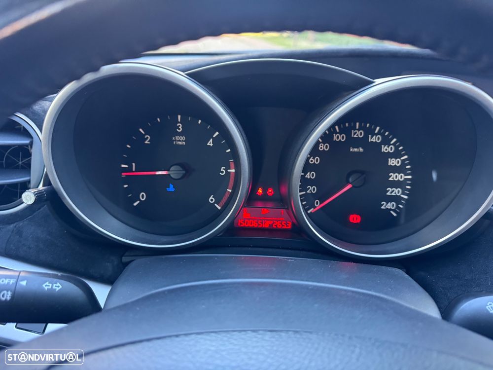 Mazda 3 Hatchback MZ-CD 1.6 Exclusive Plus Cin./Beje - 10