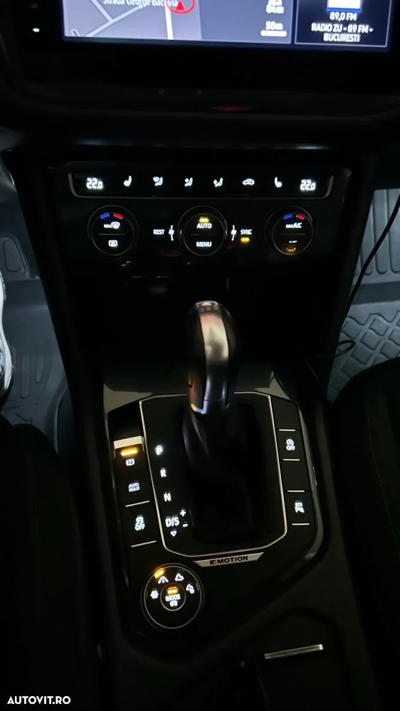 Volkswagen Tiguan - 4