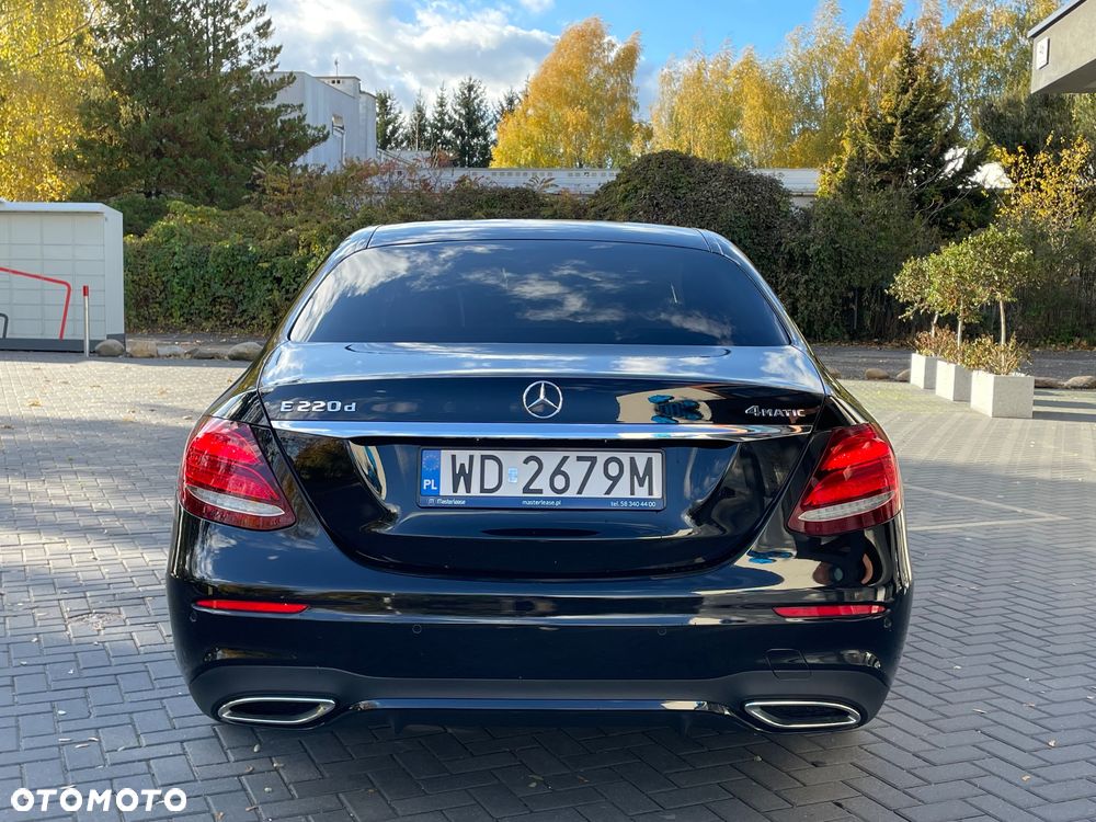 Mercedes-Benz Klasa E 220 d 4-Matic 9G-TRONIC - 8