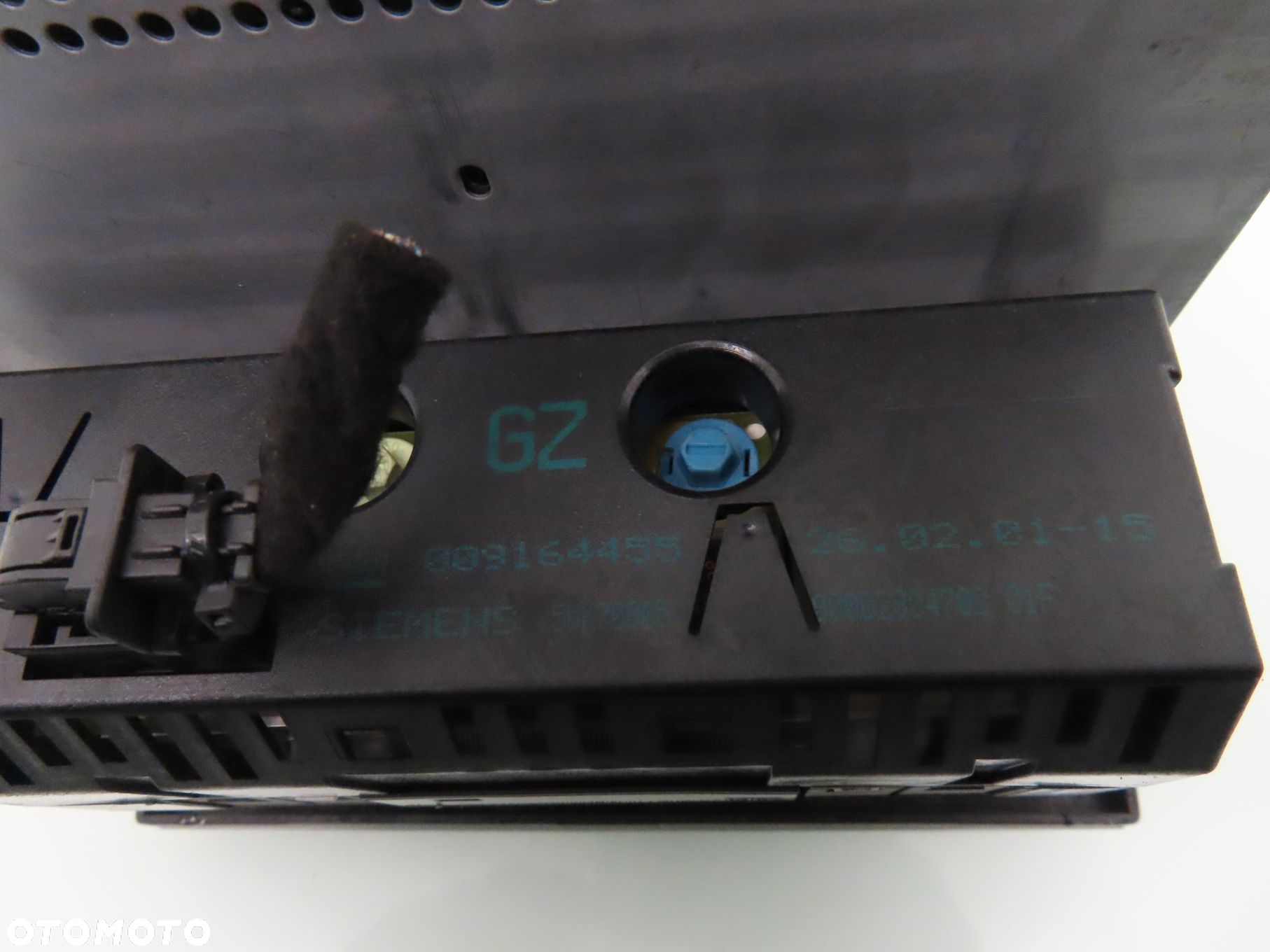 RADIO OPEL CORSA C 24423497 CDR2005 + WYSWIETLACZ - 2