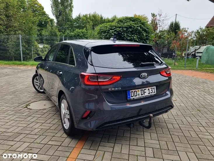 Kia Ceed 1.6 CRDi SCR L Business Line DCT - 11