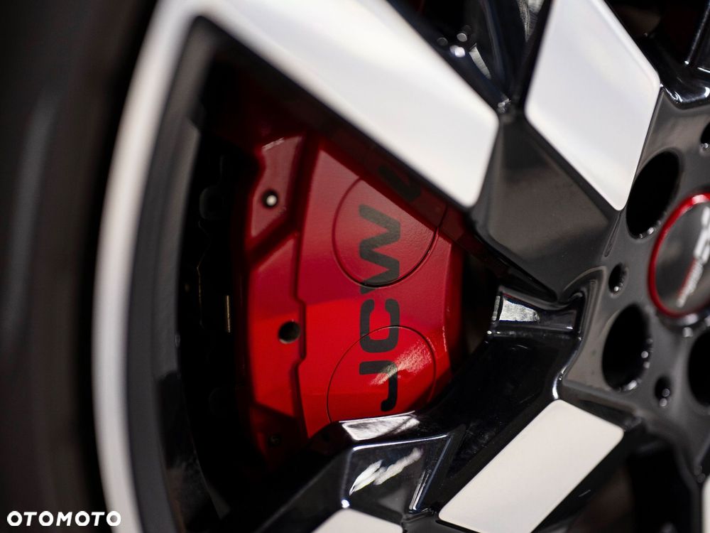 MINI John Cooper Works - 25