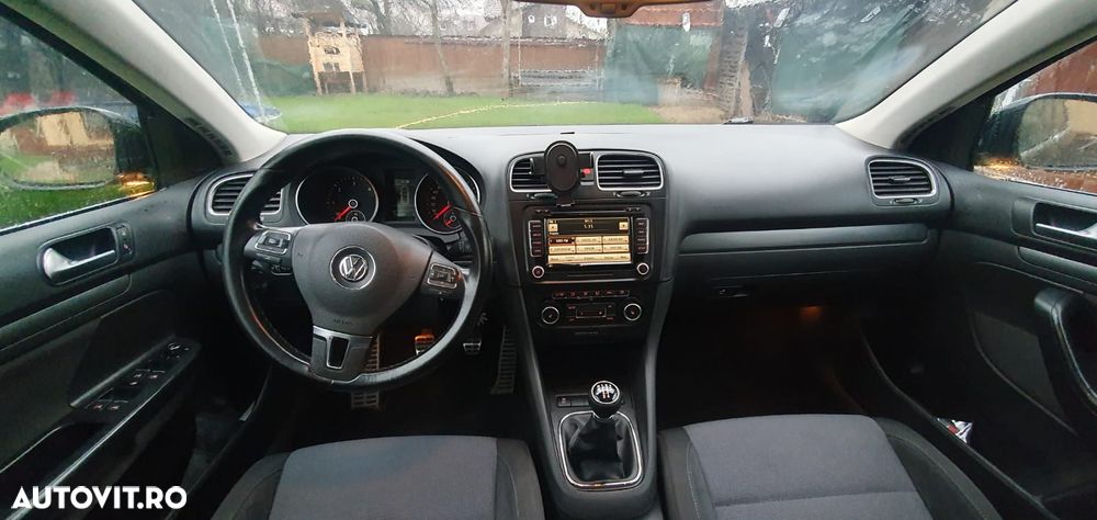 Volkswagen Golf 1.6 TDI DPF Highline - 4