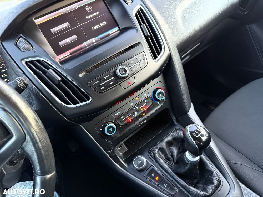 Ford Focus 1.5 TDCi DPF Start-Stopp-System COOL&CONNECT - 14