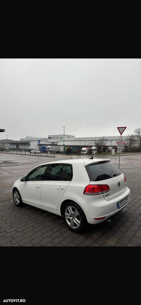 Volkswagen Golf - 5