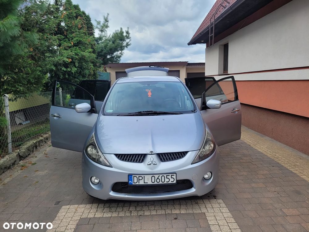Mitsubishi Grandis 2.4 Motion - 4