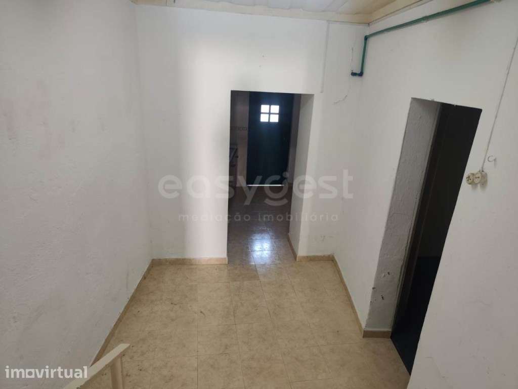 Moradia T3 para Recuperar com Logradouro no Centro de Aljustrel - Grande imagem: 5/18