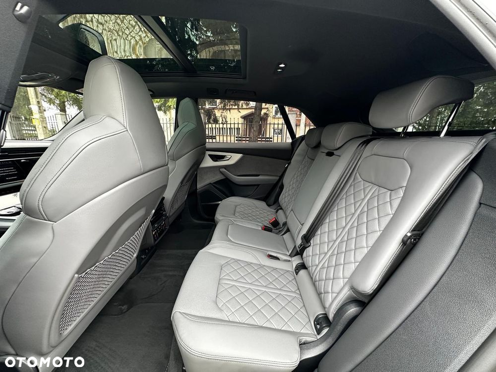 Audi Q8 - 23