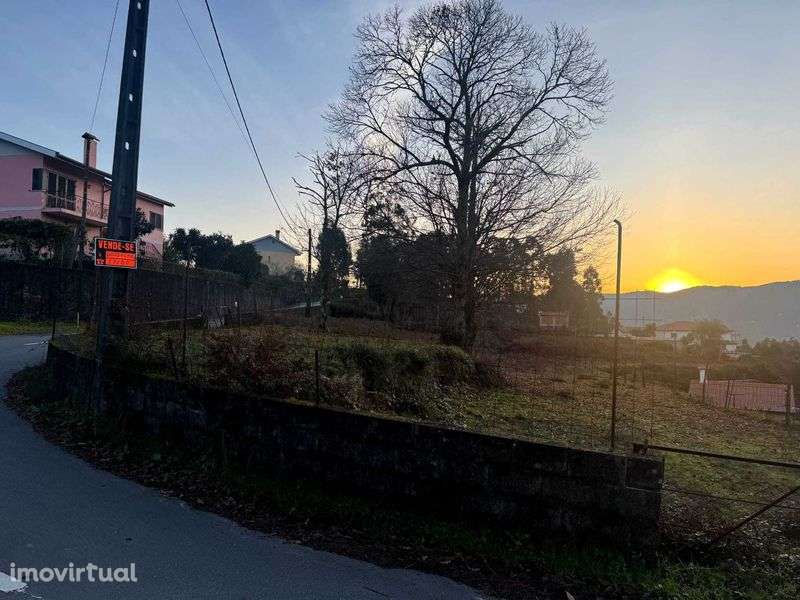 Terreno 1900 m²,Parque Nacional da Peneda-Gerês, Sá, Arcos de Valdevez - Grande imagem: 2/12