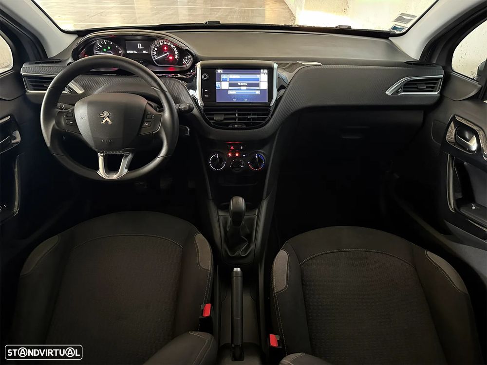 Peugeot 208 1.2 VTi SE Style - 5