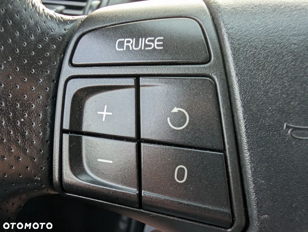 Volvo C30 D4 R-Design - 27